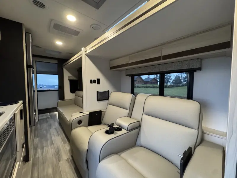 2022  Forest River Sunseeker MBS photo 104