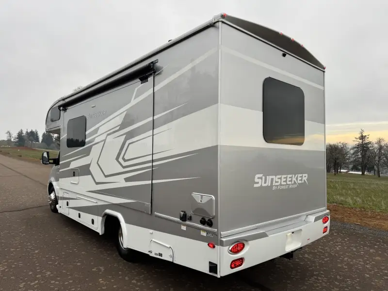 2022  Forest River Sunseeker MBS photo 9
