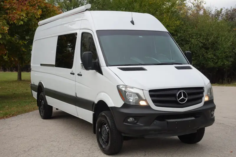 2015 Freightliner Sprinter 2500 4x4 photo 18