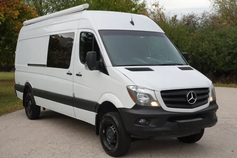 2015 Freightliner Sprinter 2500 4x4 photo 17