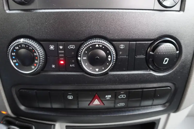2015 Freightliner Sprinter 2500 4x4 photo 61