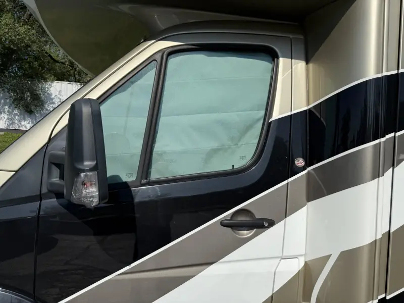 2019 Entegra Qwest 24K photo 14