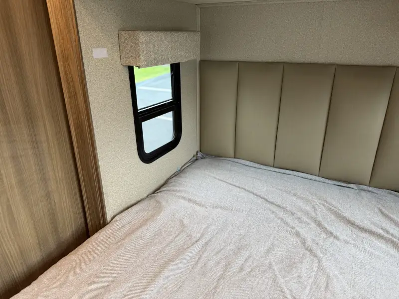 2019 Entegra Qwest 24K photo 77
