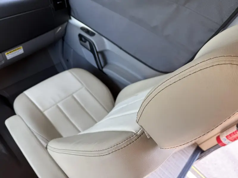 2019 Entegra Qwest 24K photo 36