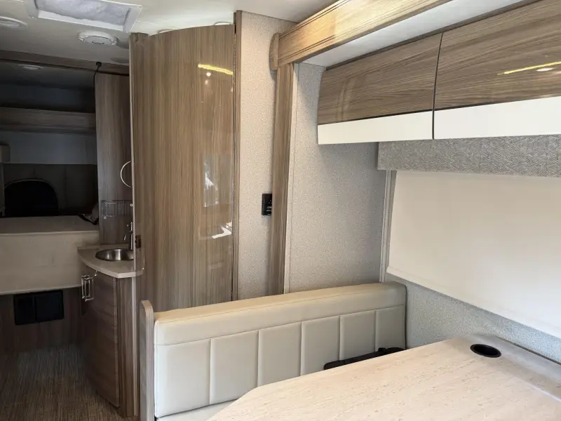 2019 Entegra Qwest 24K photo 54