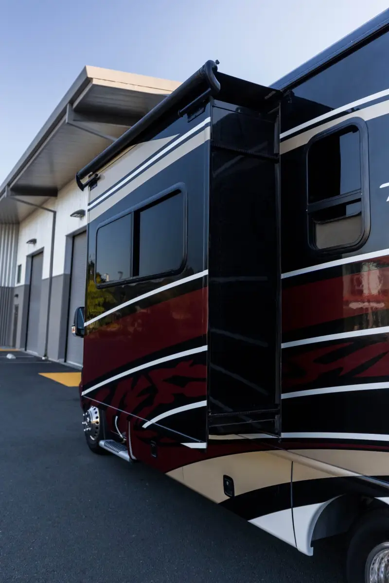 2017 Fleetwood Pulse 24A Conversion photo 21