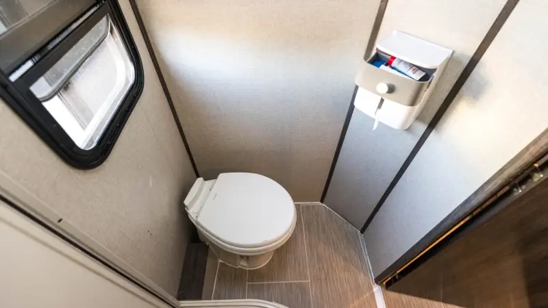 2017 Fleetwood Pulse 24A Conversion photo 85