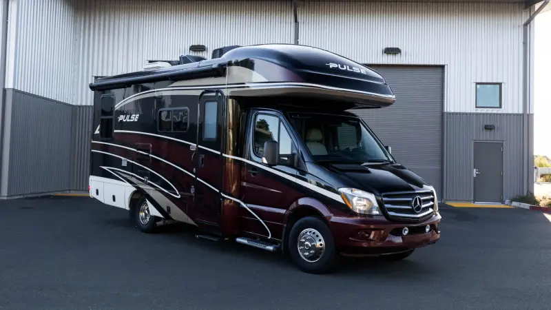 2017 Fleetwood Pulse 24A Conversion photo 8