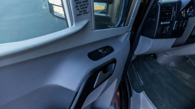 2017 Fleetwood Pulse 24A Conversion photo 48