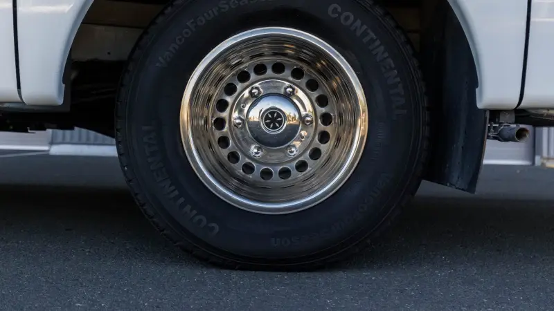 2017 Fleetwood Pulse 24A Conversion photo 37