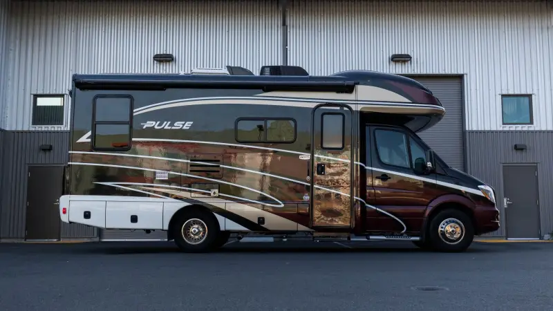 2017 Fleetwood Pulse 24A Conversion photo 7