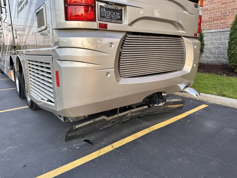 2015 American Revolution LE 42T Motorcoach photo 45
