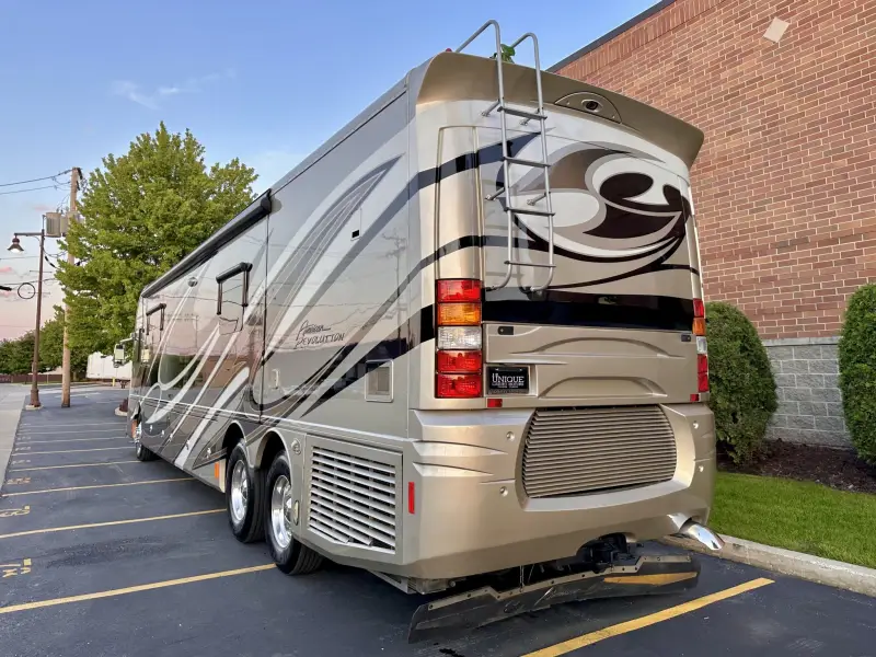 2015 American Revolution LE 42T Motorcoach photo 14