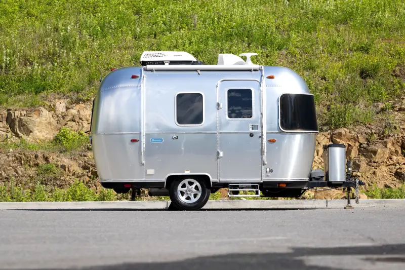 2021 Airstream Bambi 16′ Travel Trailer photo 4