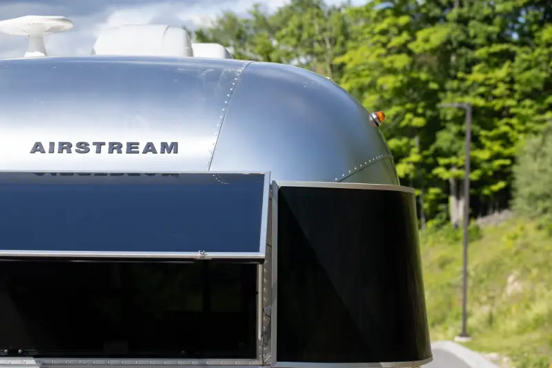 2021 Airstream Bambi 16′ Travel Trailer photo 9