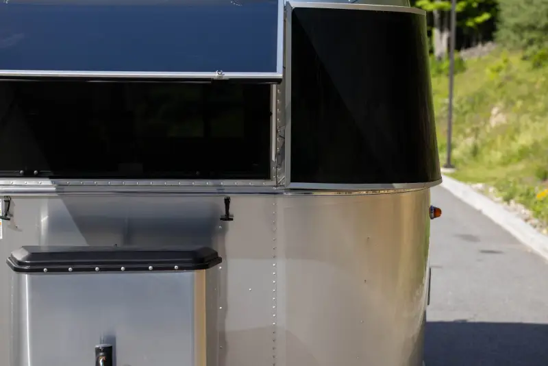 2021 Airstream Bambi 16′ Travel Trailer photo 11