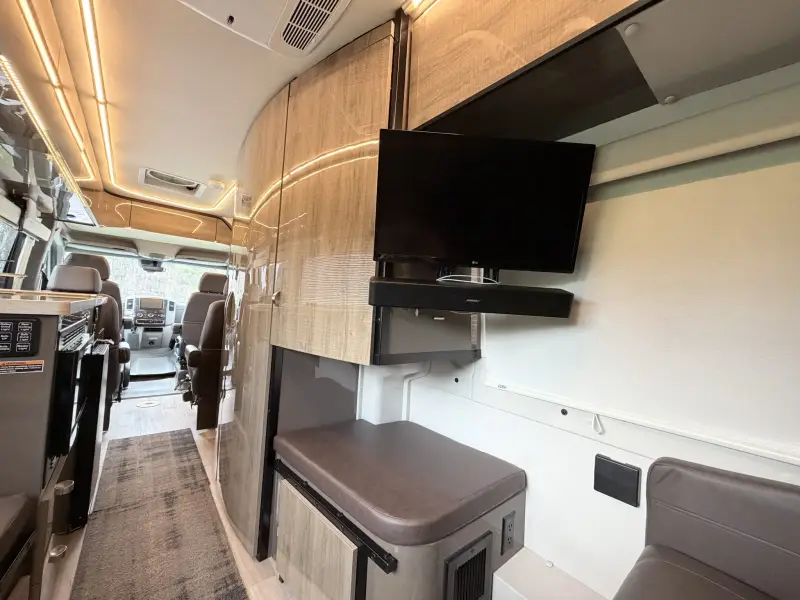 2019 Mercedes-Benz Sprinter 3500 Winnebago Era BM170X photo 168