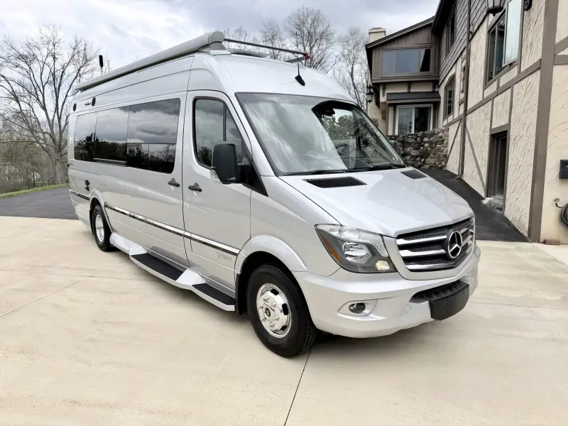 2019 Mercedes-Benz Sprinter 3500 Winnebago Era BM170X photo 3