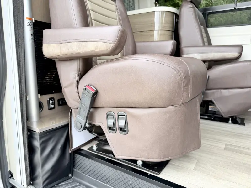 2019 Mercedes-Benz Sprinter 3500 Winnebago Era BM170X photo 127