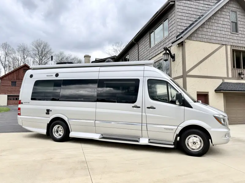 2019 Mercedes-Benz Sprinter 3500 Winnebago Era BM170X photo 7