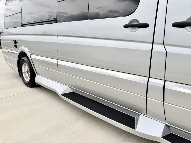 2019 Mercedes-Benz Sprinter 3500 Winnebago Era BM170X photo 45