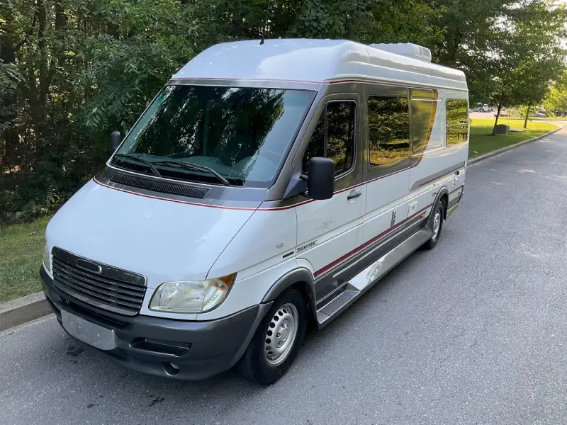 2004 Dodge Sprinter 2500 Gulf Stream Coach Vista Cruiser  SHC photo 7