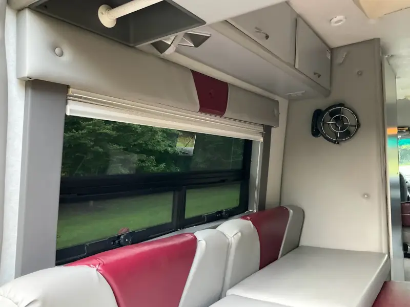 2004 Dodge Sprinter 2500 Gulf Stream Coach Vista Cruiser  SHC photo 104