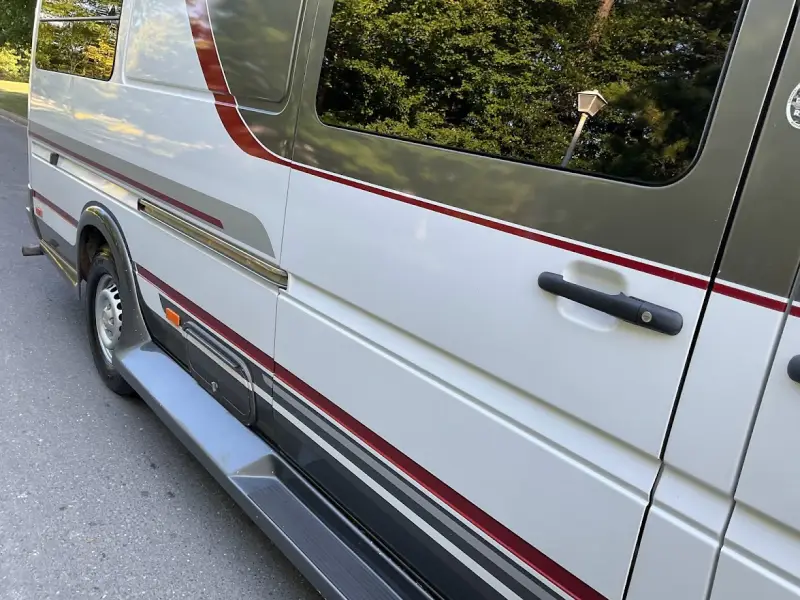 2004 Dodge Sprinter 2500 Gulf Stream Coach Vista Cruiser  SHC photo 42