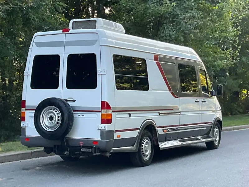 2004 Dodge Sprinter 2500 Gulf Stream Coach Vista Cruiser  SHC photo 19