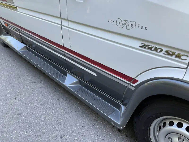 2004 Dodge Sprinter 2500 Gulf Stream Coach Vista Cruiser  SHC photo 41