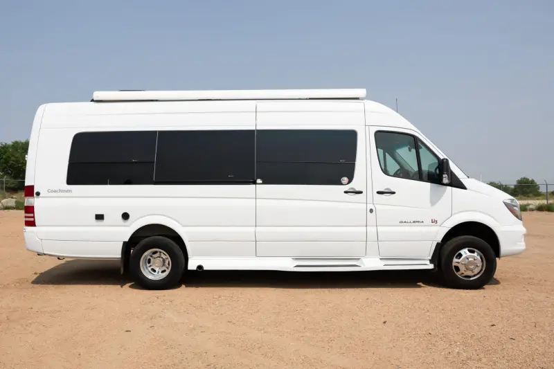 2019 Coachmen Galleria 24FL 4x4 photo 6
