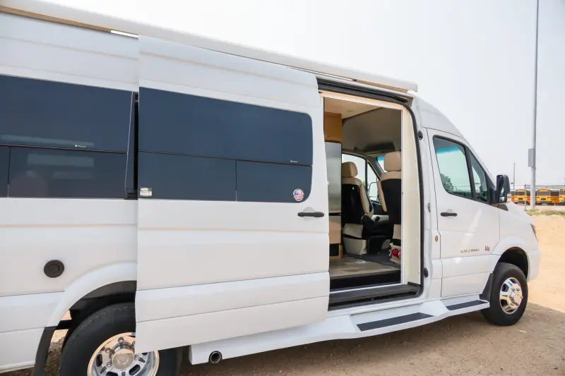 2019 Coachmen Galleria 24FL 4x4 photo 96