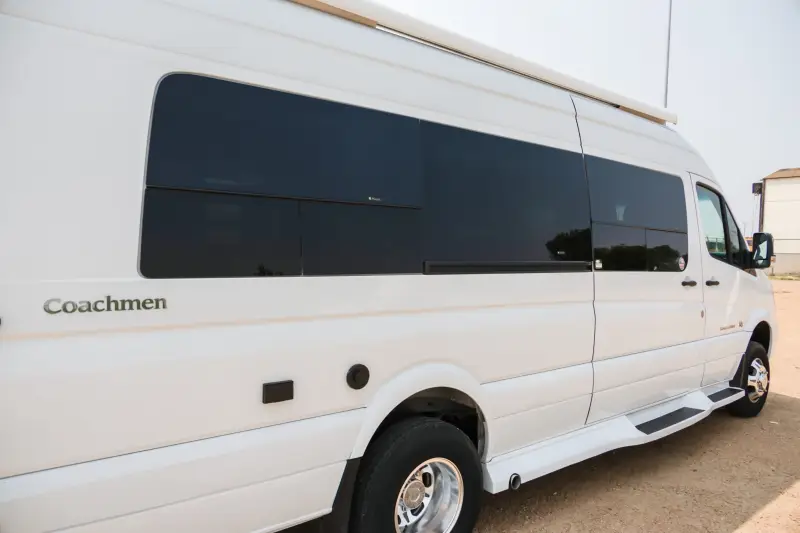 2019 Coachmen Galleria 24FL 4x4 photo 26