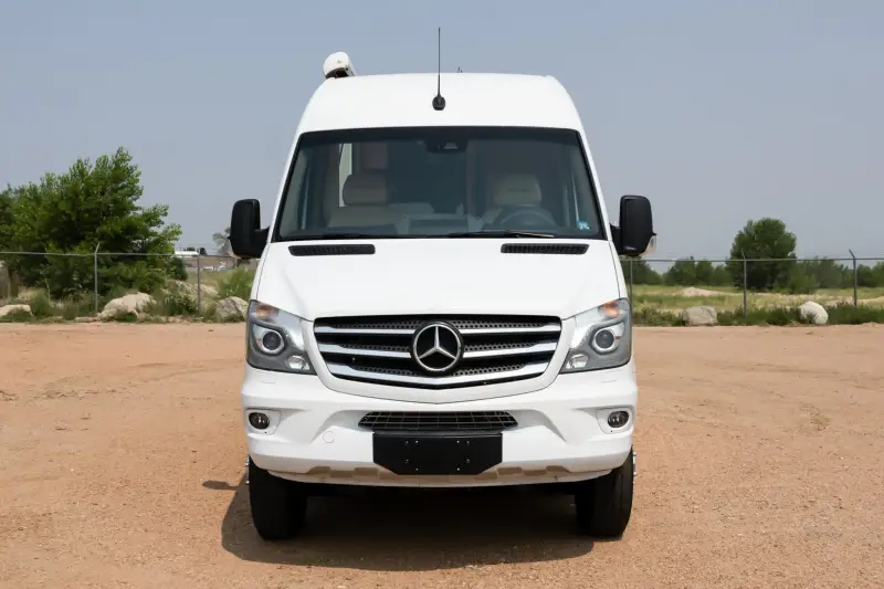 2019 Coachmen Galleria 24FL 4x4 photo 9