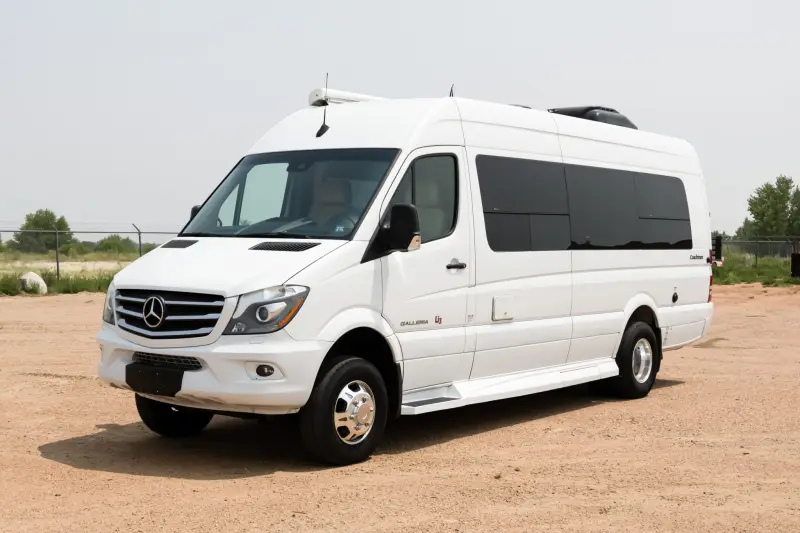 2019 Coachmen Galleria 24FL 4x4 photo 1