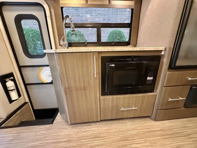 2018 Thor Motor Coach Compass 23TB photo 109