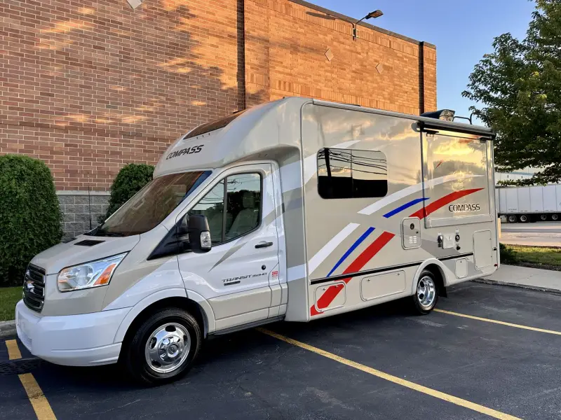 2018 Thor Motor Coach Compass 23TB photo 3