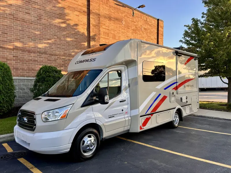2018 Thor Motor Coach Compass 23TB photo 5