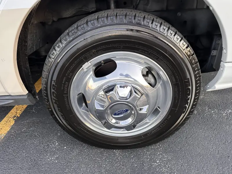 2018 Thor Motor Coach Compass 23TB photo 56