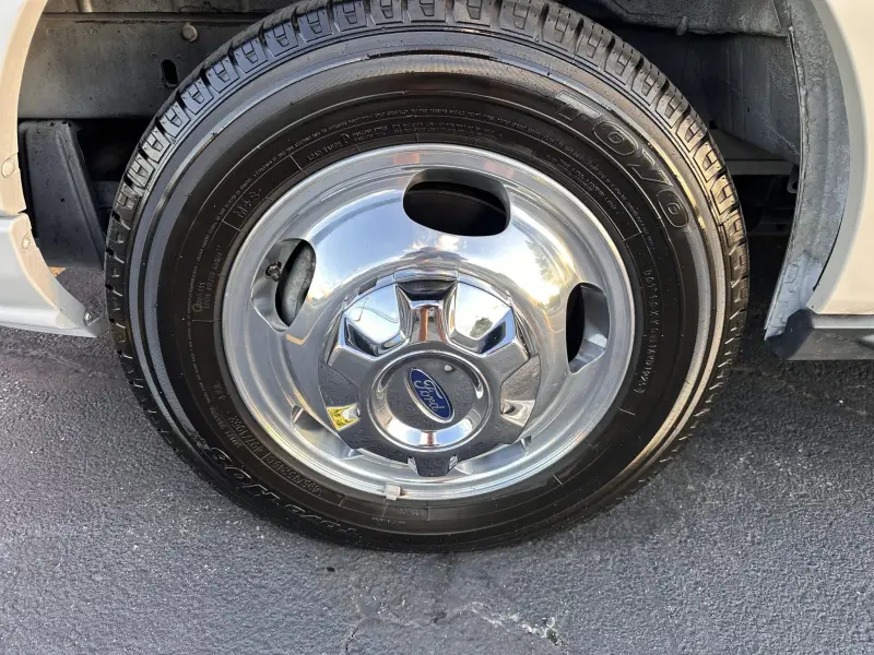 2018 Thor Motor Coach Compass 23TB photo 54