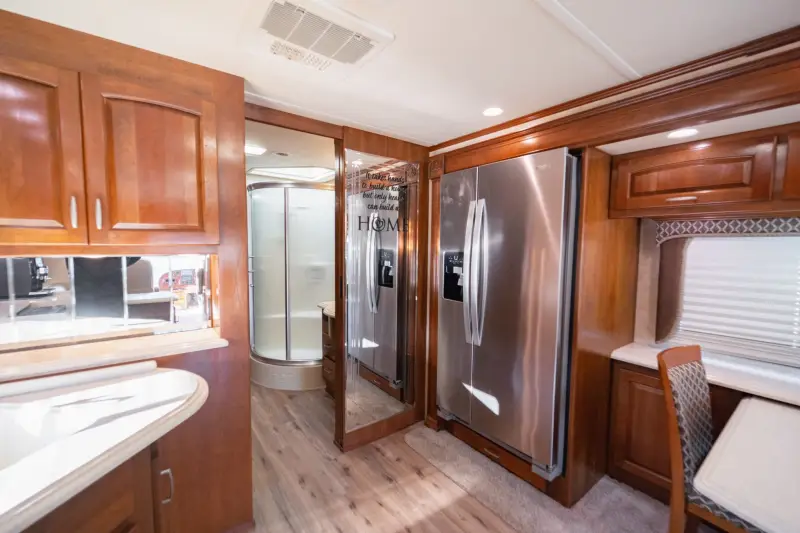 2009 Holiday Rambler Scepter 42PDQ photo 93