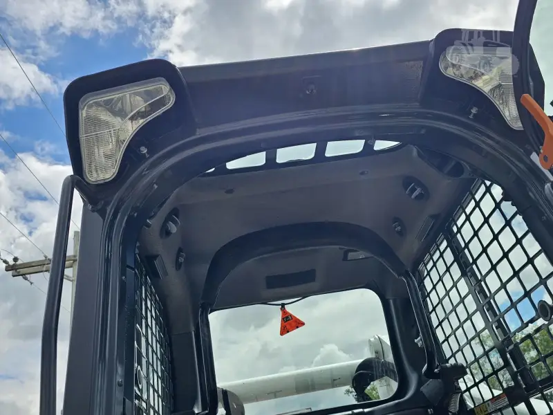 2022 Bobcat T770 photo 9
