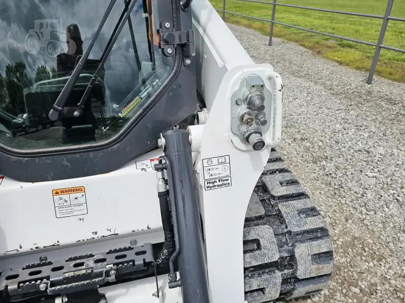 2022 Bobcat T770 photo 31