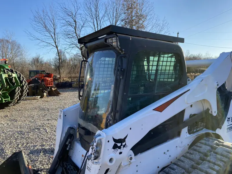 2017 Bobcat T750 with Forestry Package photo 5
