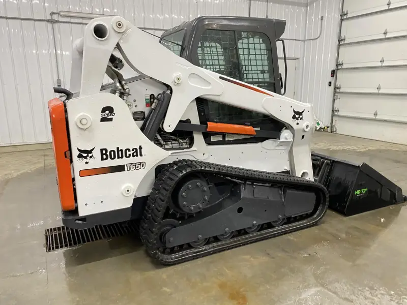 2014 Bobcat T650 photo 12