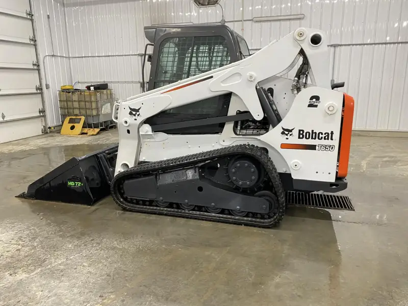 2014 Bobcat T650 photo 16