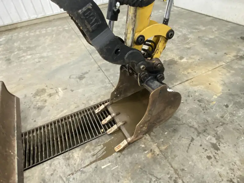 2016 Caterpillar 304E2 photo 13
