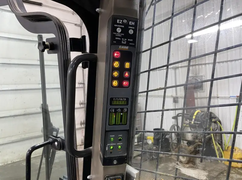 2015 Case TR340 photo 5