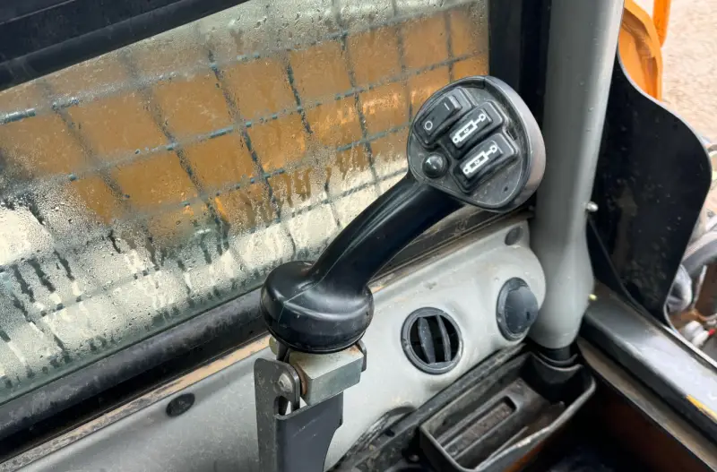 2019 Case TR340 photo 9