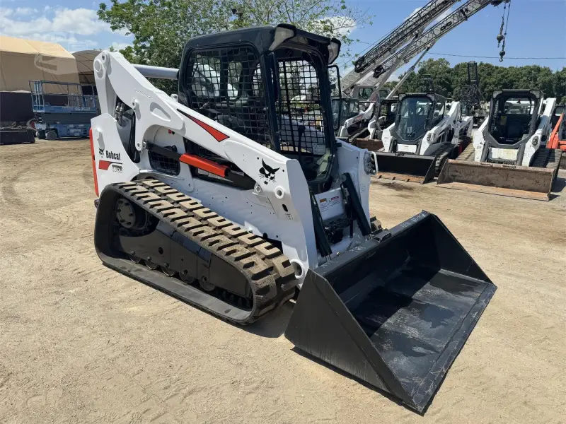 2014 Bobcat T750 photo 16